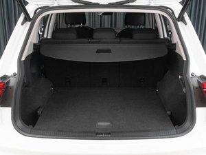 Внедорожник Volkswagen Tiguan 2018 года, 2119000 рублей, Тюмень