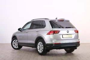 Внедорожник Volkswagen Tiguan 2021 года, 2899000 рублей, Омск