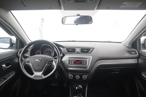 Седан Kia Rio 2017 года, 1480000 рублей, Курск