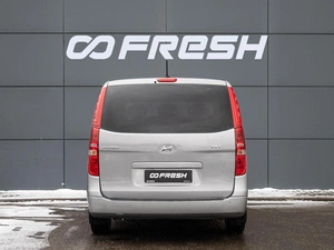 Минивэн Hyundai H-1 2017 года, 2650000 рублей, Краснодар