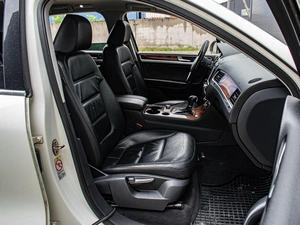 Внедорожник Volkswagen Touareg 2010 года, 1830000 рублей, Краснодар