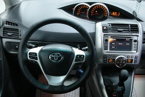 Минивэн Toyota Verso 2012 года, 1248000 рублей, Солонцы