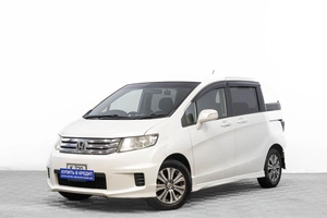 Минивэн Honda Freed 2012 года, 989000 рублей, Барнаул