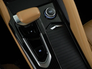 Внедорожник Geely Monjaro 2023 года, 3449999 рублей, Москва