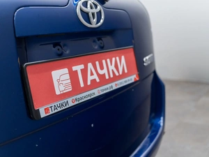 Минивэн Toyota Sienta 2004 года, 600000 рублей, Красноярск