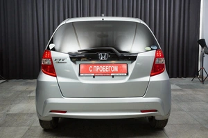Хетчбэк Honda Fit 2012 года, 867000 рублей, Красноярск