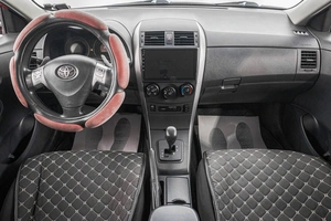 Седан Toyota Corolla 2008 года, 829000 рублей, Барнаул