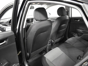 Седан Hyundai Solaris 2018 года, 1076100 рублей, Казань