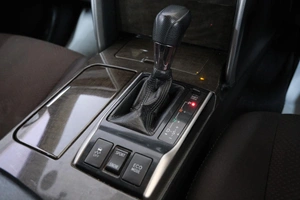 Седан Toyota Mark X 2015 года, 2099000 рублей, Омск