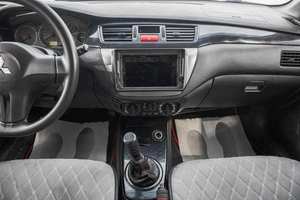 Седан Mitsubishi Lancer 2004 года, 299000 рублей, Барнаул