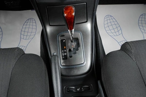 Седан Toyota Avensis 2007 года, 999000 рублей, Тюмень