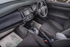 Седан Toyota Corolla Axio 2021 года, 1529000 рублей, Томск