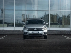Внедорожник Volkswagen Tiguan 2011 года, 1110000 рублей, Нижний Новгород