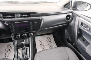 Седан Toyota Corolla 2018 года, 1749000 рублей, Красноярск
