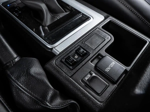 Внедорожник Toyota Land Cruiser Prado 2011 года, 3500000 рублей, Волгоград