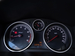 Хетчбэк Opel Astra GTC 2007 года, 425000 рублей, Волгоград