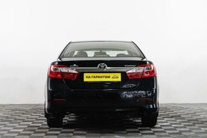 Седан Toyota Camry 2013 года, 1589000 рублей, Сургут
