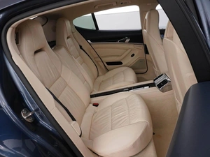 Лифтбек Porsche Panamera 4S 2009 года, 2049055 рублей, Москва