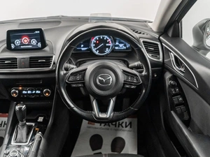 Хетчбэк Mazda Axela 2017 года, 1349000 рублей, Красноярск