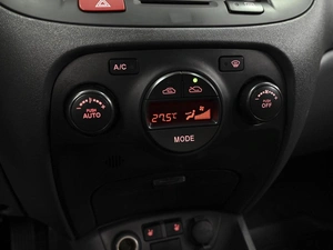 Хетчбэк Kia Rio 2011 года, 698000 рублей, Ставрополь