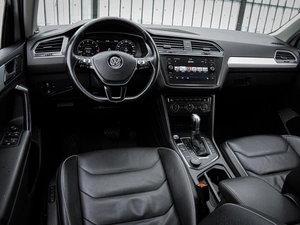 Внедорожник Volkswagen Tiguan 2018 года, 2449000 рублей, Волгоград