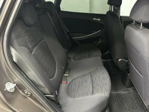 Хетчбэк Hyundai Solaris 2015 года, 935000 рублей, Красноярск