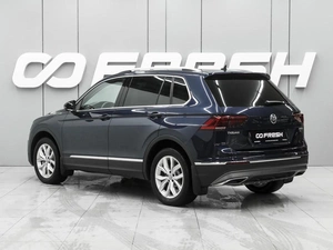 Внедорожник Volkswagen Tiguan 2017 года, 2700000 рублей, Ростов-на-Дону