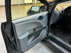 Хетчбэк SEAT Leon 2008 года, 747000 рублей, Красноярск