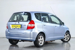 Хетчбэк Honda Fit 2003 года, 349000 рублей, Челябинск