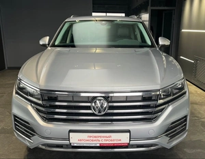 Внедорожник Volkswagen Touareg 2020 года, 4750000 рублей, Абакан