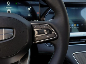 Внедорожник Geely Monjaro 2025 года, 4260000 рублей, Краснодар