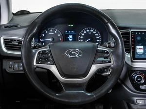 Седан Hyundai Solaris 2017 года, 1374000 рублей, Ставрополь