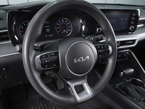 Седан Kia K5 2022 года, 2299000 рублей, Ростов-на-Дону