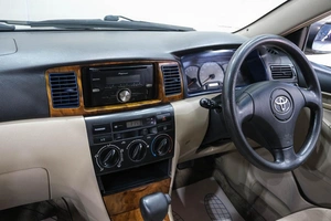 Хетчбэк Toyota Corolla 2003 года, 629000 рублей, Новокузнецк