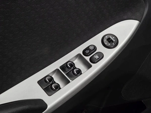 Хетчбэк Hyundai Solaris 2013 года, 899000 рублей, Красноярск