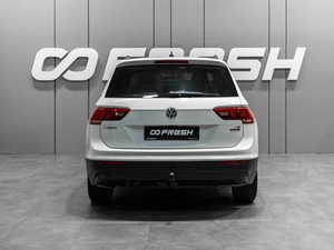 Внедорожник Volkswagen Tiguan 2017 года, 2240000 рублей, Тюмень