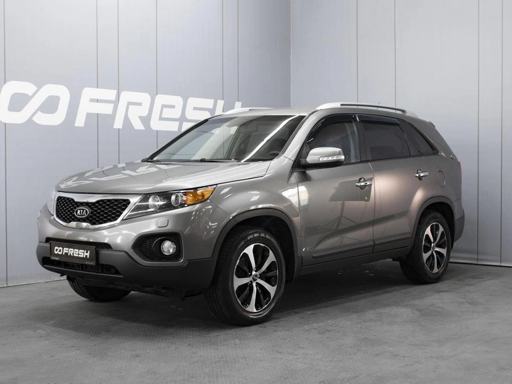 Внедорожник Kia Sorento 2009 года, 1270000 рублей, Омск