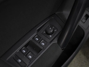 Внедорожник Volkswagen Tiguan 2019 года, 2880000 рублей, Омск