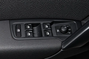 Внедорожник Volkswagen Tiguan 2017 года, 1879000 рублей, Челябинск