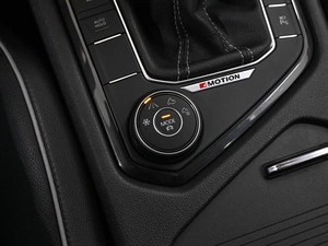 Внедорожник Volkswagen Tiguan 2021 года, 4599000 рублей, Аксай