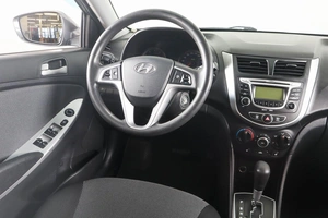 Хетчбэк Hyundai Solaris 2013 года, 869000 рублей, Пермь