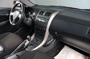 Седан Toyota Corolla 2007 года, 859000 рублей, Тюмень