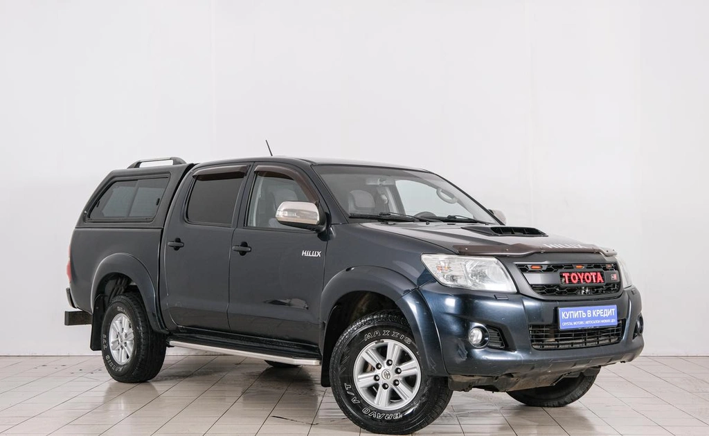 Пикап Toyota Hilux 2013 года, 2299000 рублей, Красноярск