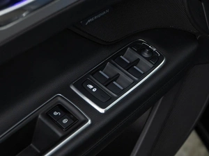 Седан Jaguar XF 2019 года, 2697077 рублей, Москва