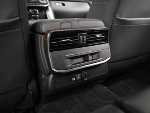 Внедорожник Toyota Land Cruiser 2023 года, 12850000 рублей, Ставрополь