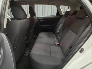 Хетчбэк Toyota Auris 2013 года, 1149000 рублей, Красноярск