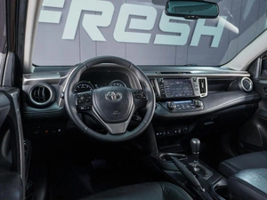 Внедорожник Toyota RAV4 2017 года, 2999000 рублей, Сургут