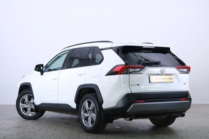 Внедорожник Toyota RAV4 2021 года, 3799000 рублей, Омск