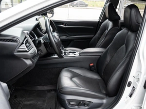 Седан Toyota Camry 2021 года, 4200000 рублей, Краснодар