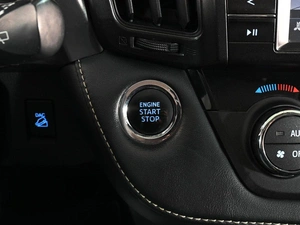 Внедорожник Toyota RAV4 2018 года, 2529000 рублей, Ростов-на-Дону